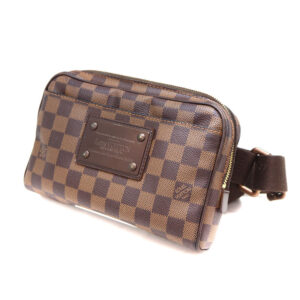 a22 8707 1 Louis Vuitton Saint Cloud GM Crossbody Bag Monogram PVC Brown