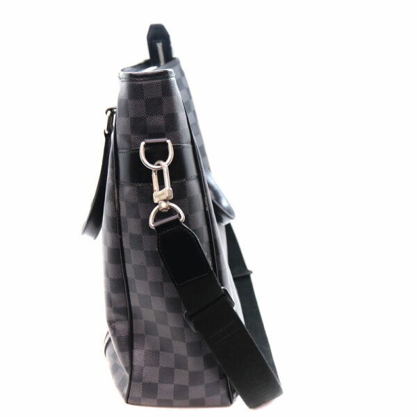 a22 9818 4 Louis Vuitton Tadao 2Way Shoulder Bag Damier Canvas Black