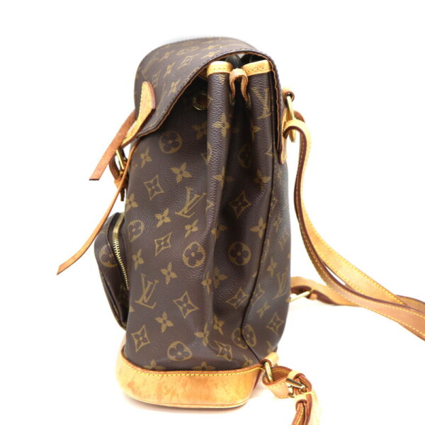 a23 11177 3 Louis Vuitton Montsouris MM Rucksack Monogram Canvas Brown