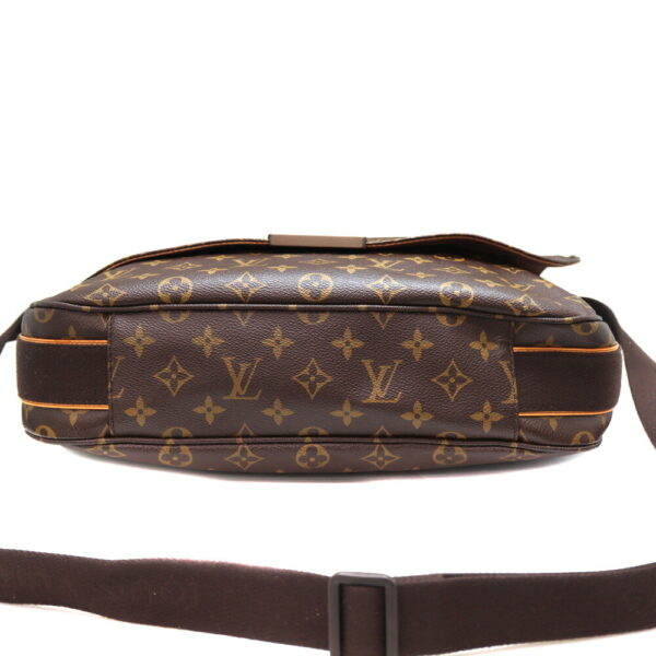 a23 11293 5 Louis Vuitton Messenger Bobur GM Shoulder Bag Monogram Canvas Brown