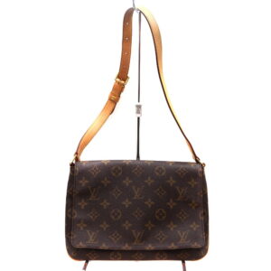 a23 11626 1 Louis Vuitton Ravello GM Damier 2WAY Bag