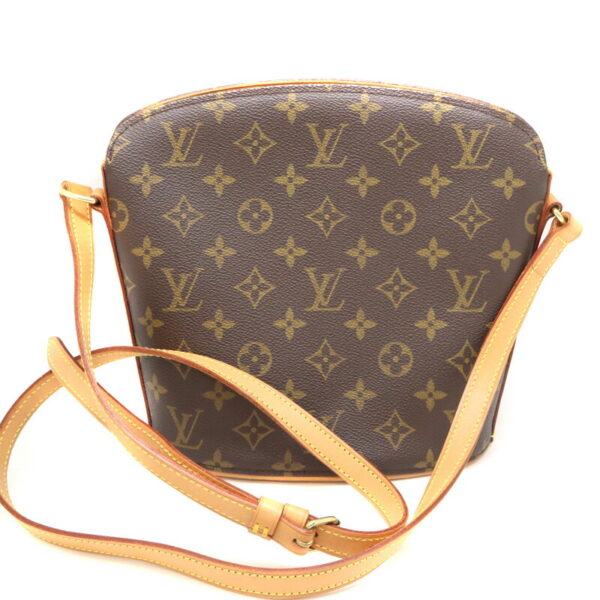 a23 150 1 Louis Vuitton Dol O Shoulder Bag Monogram Canvas Brown