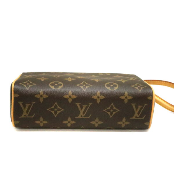 a23 1768 5 Louis Vuitton Recital Handbag Monogram Canvas Brown