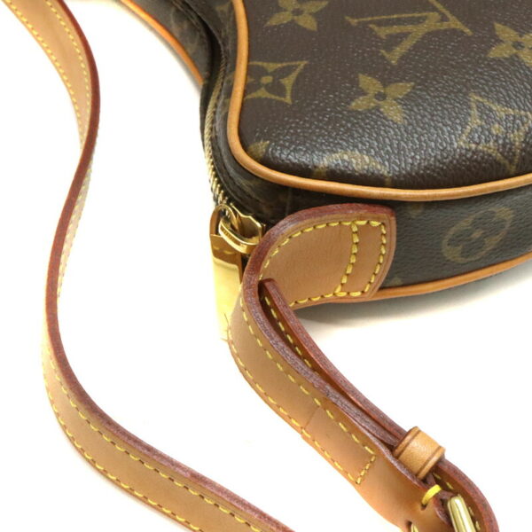 a23 1769 9 Louis Vuitton Pochette Croissant Shoulder Bag Canvas Brown