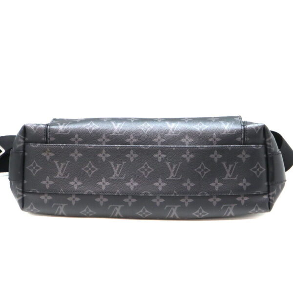 a23 193 5 Louis Vuitton Odysse Messenger Bag Monogram Eclipse Gray