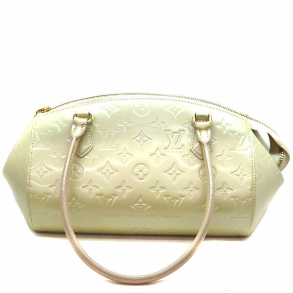 a23 2413 1 Louis Vuitton Sherwood PM Handbag Vernis Perle