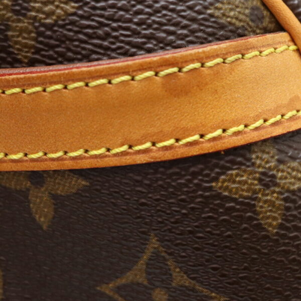 a23 3673 8 Louis Vuitton Blois Shoulder Bag Monogram Canvas Brown