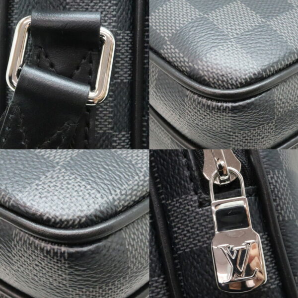 a23 4292 7 Louis Vuitton Trocadero Messenger PM Damier Graphite