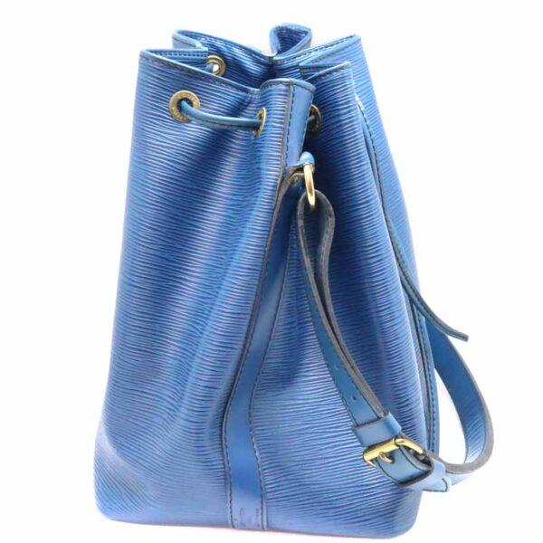 a23 7670 4 Louis Vuitton Petit Noe Epi Leather Shoulder Bag Blue