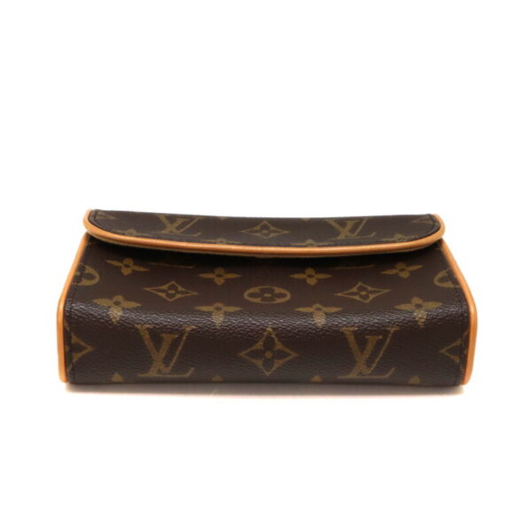 a23 8258 6 Louis Vuitton Pochette Florentine Monogram Canvas Belt XS Brown