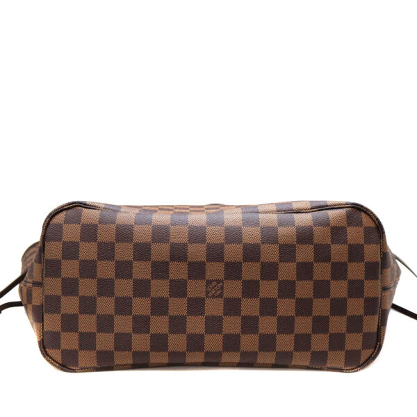 a23 9036 5 Louis Vuitton Neverfull MM Damier Ebene Tote Bag Brown