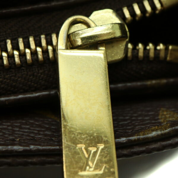 a23 929 6 Louis Vuitton Looping MM Handbag Monogram Canvas Brown