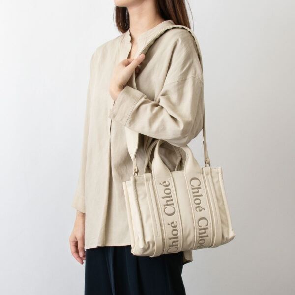 bag0209 02 Chloe Woody Small Tote Bag Leather Canvas Beige Brown