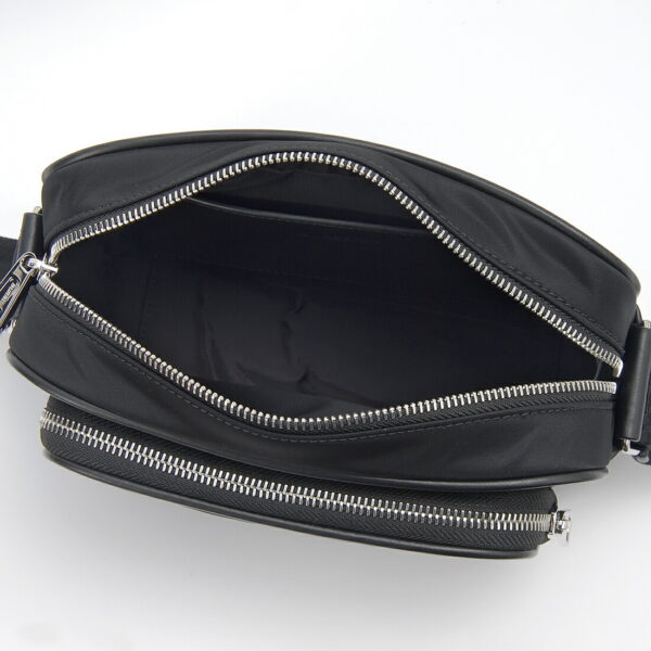 bb8049094 2 Burberry Shoulder Bag Black