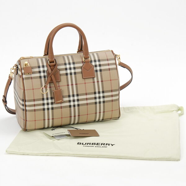 bb8071355 3 Burberry Check Handbag Biege