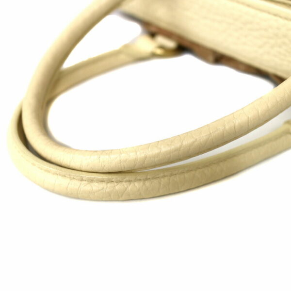 c20 5823 7 Louis Vuitton Trapeze GM Handbag Monogram Beige White