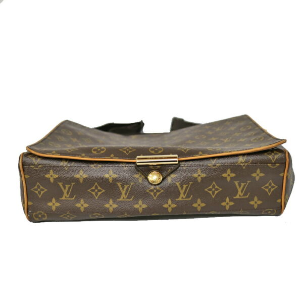 c21 1307 4 Louis Vuitton Aves Shoulder Bag Monogram Canvas Brown