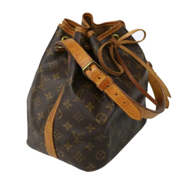 c21 3789 2 Louis Vuitton Petit Noe Drawstring Bag Monogram Canvas