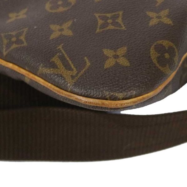 c21 3790 14 Louis Vuitton Pochette Bosphore Shoulder Bag Monogram Canvas Brown