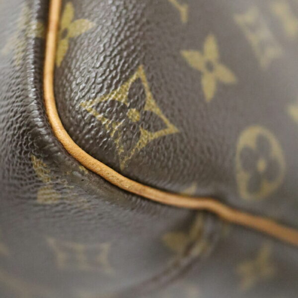 c21 5389 7 Louis Vuitton Deauville Vanity Handbag Monogram