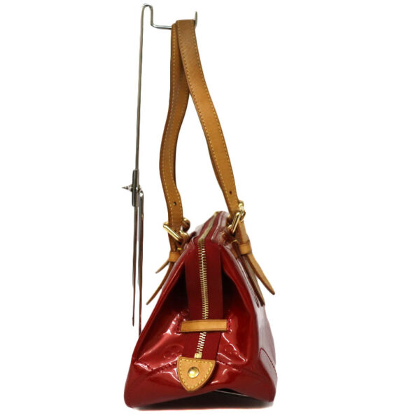 c21 6207 3 Louis Vuitton Rosewood Avenue Shoulder Bag Vernis Leather Red