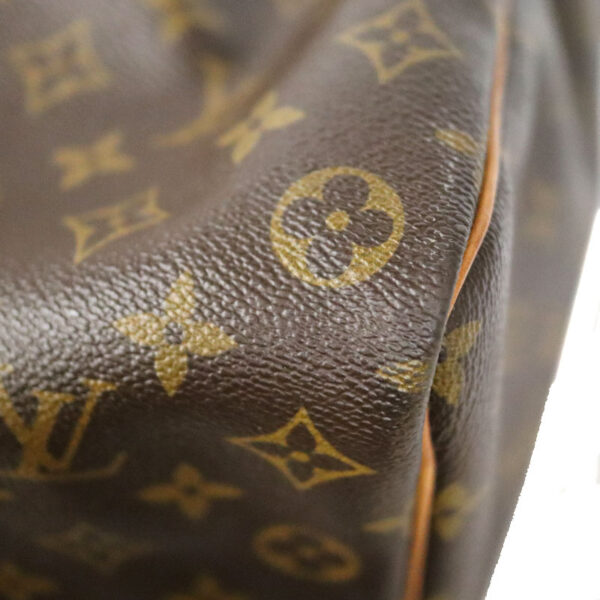 c22 2370 14 Louis Vuitton Keepall 50 Bag Monogram