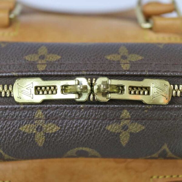 c22 2714 9 Louis Vuitton Deauville Vanity Handbag Monogram