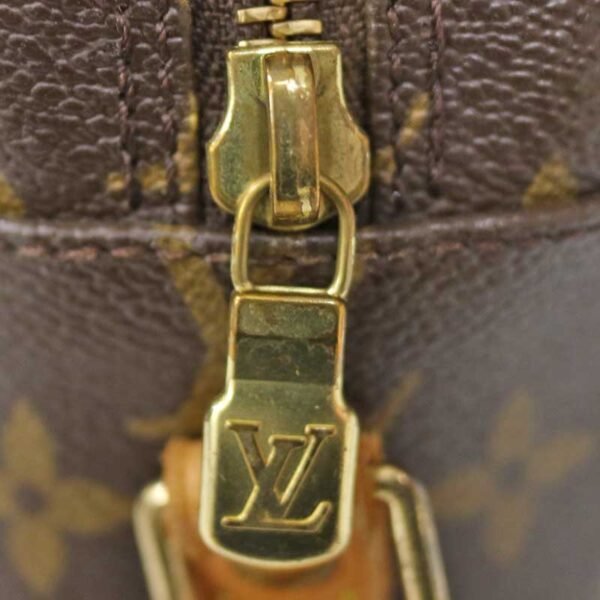 c22 2799 10 Louis Vuitton Trocadero Shoulder Bag Monogram Canvas