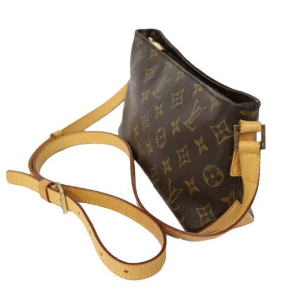 c22 3441 2 Louis Vuitton Trotter Shoulder Bag Monogram Canvas Brown