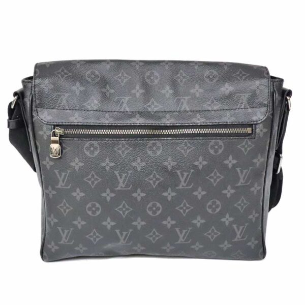 c22 3798 2 Louis Vuitton District MM Shoulder Bag Monogram Eclipse Gray