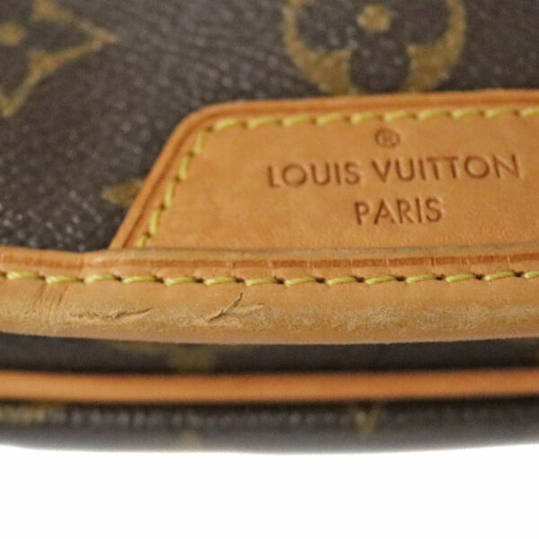 c22 4346 6 Louis Vuitton Menilmontant PM Shoulder Bag Monogram Canvas