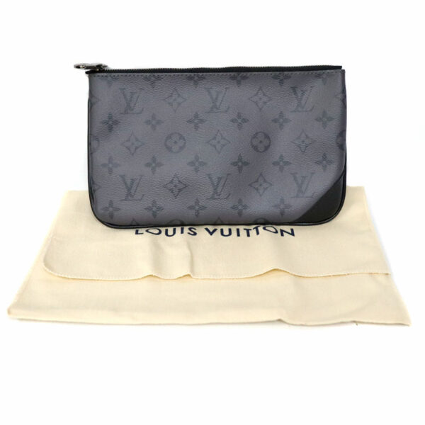 c22 5416 14 Louis Vuitton Trio Messenger Shoulder Bag Eclipse Black