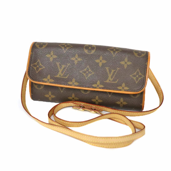 c22 5791 1 Louis Vuitton Pochette Twin PM Shoulder Bag Monogram Brown