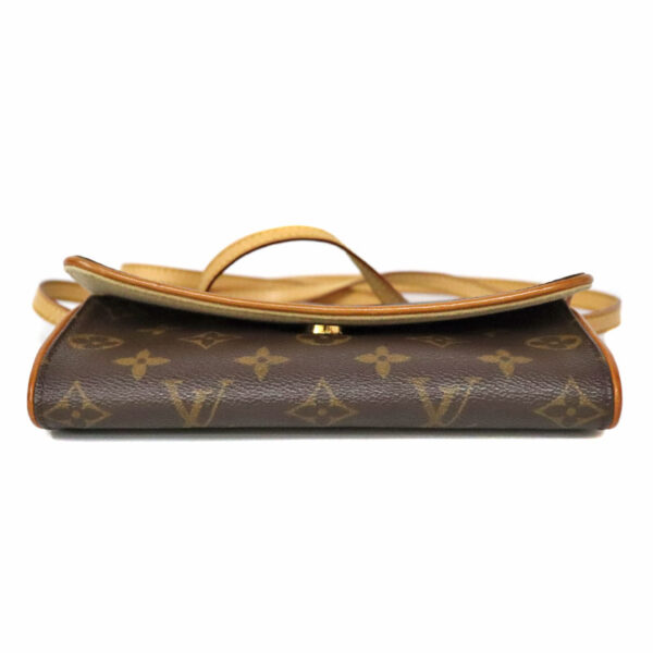 c22 5791 4 Louis Vuitton Pochette Twin PM Shoulder Bag Monogram Brown