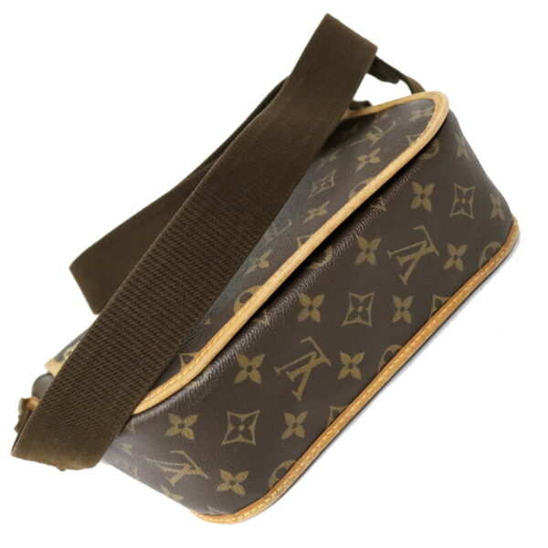 c22 6307 5 Louis Vuitton Messenger Bosfall PM Shoulder Bag Monogram