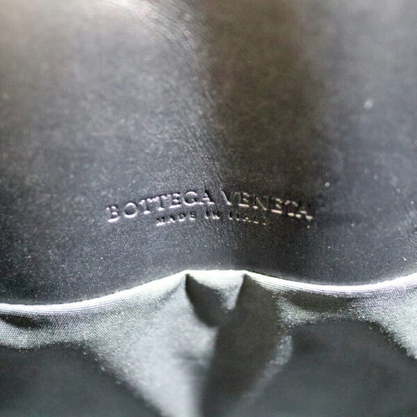 c22 633 13 Bottega Veneta Marco Polo Tote Bag Intrecciato Leather Black