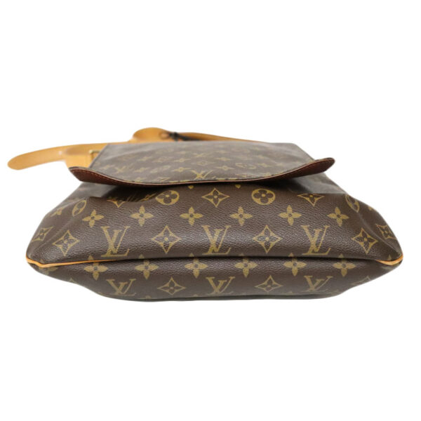 c22 6395 5 Louis Vuitton Musette Shoulder Bag Monogram Canvas Brown