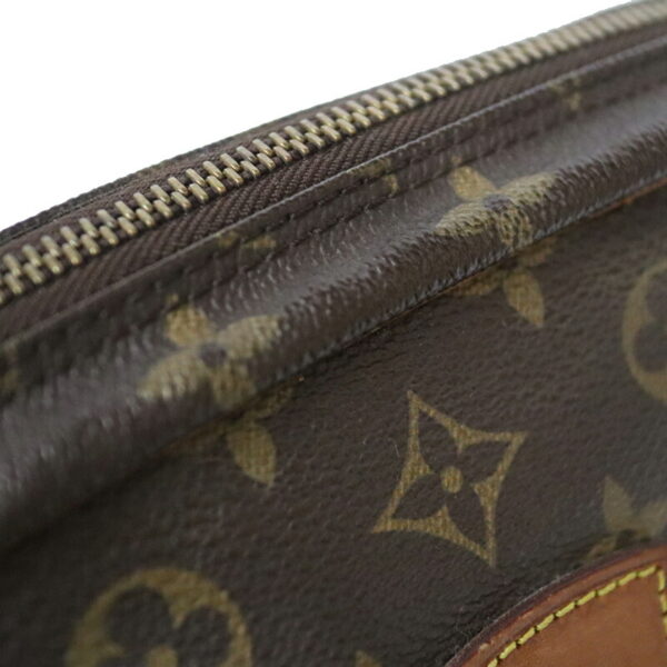 c23 1418 9 Louis Vuitton Genefeuille 27 Shoulder Bag Monogram