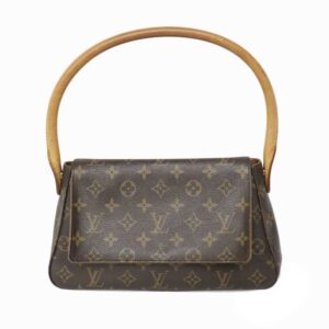 c23 4777 1 Louis Vuitton Cava Piano Monogram Bumback Bag