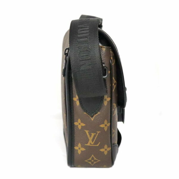 c23 5362 3 Louis Vuitton Archie Messenger Shoulder Bag