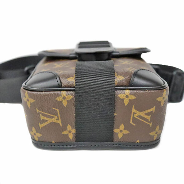 c23 5362 5 Louis Vuitton Archie Messenger Shoulder Bag