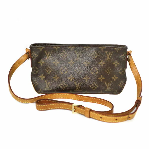 c23 6179 1 Louis Vuitton Trotter Shoulder Bag