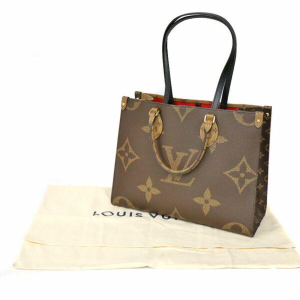 c23 7990 11 Louis Vuitton On the Go MM Reverse Monogram Brown