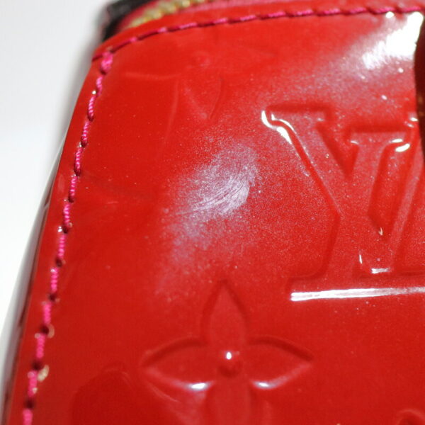 c23 8041 10 Louis Vuitton Montana Handbag Pomme dAmour Red