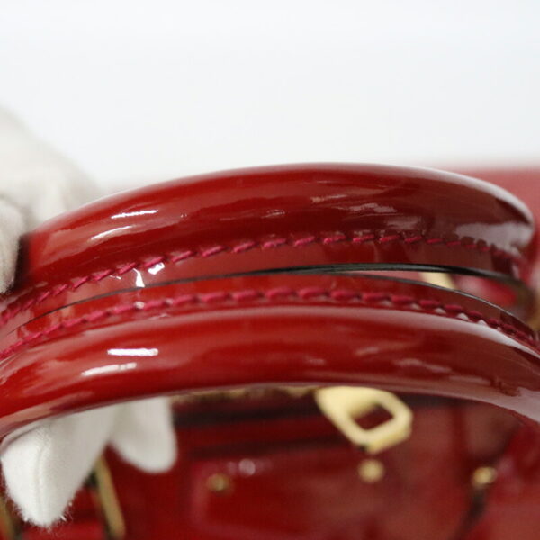 c23 8041 8 Louis Vuitton Montana Handbag Pomme dAmour Red