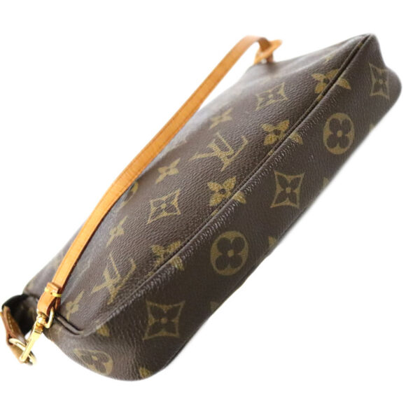 c23 8143 5 Louis Vuitton Pochette Accessoire Pouch