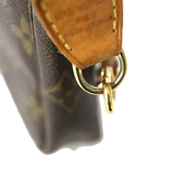 c23 8143 8 Louis Vuitton Pochette Accessoire Pouch