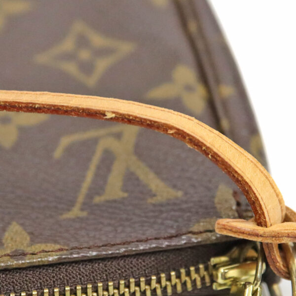 c24 3939 10 Louis Vuitton Pochette Accessoire Pouch Monogram