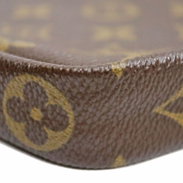 c24 3939 3 Louis Vuitton Pochette Accessoire Pouch Monogram