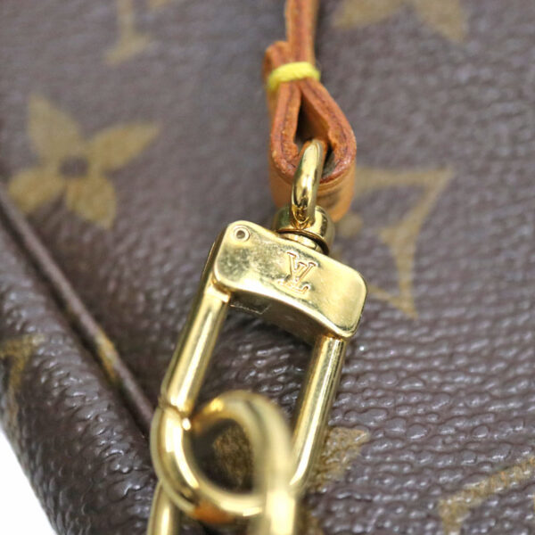 c24 3939 9 Louis Vuitton Pochette Accessoire Pouch Monogram